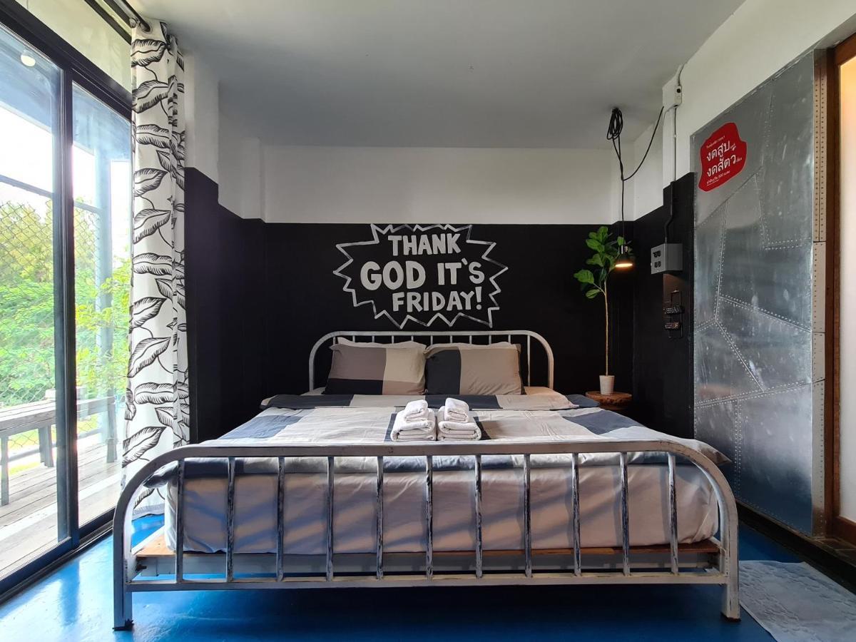 Hand Hotel Bang Saen Luaran gambar